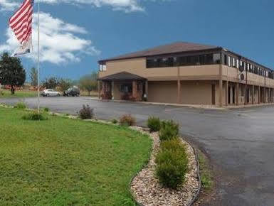Econo Lodge *